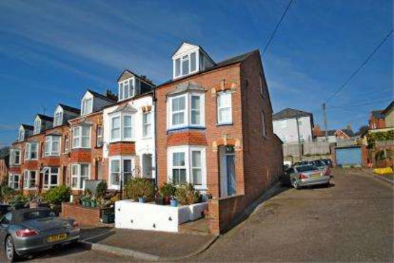 4 Bedroom End of Ter...